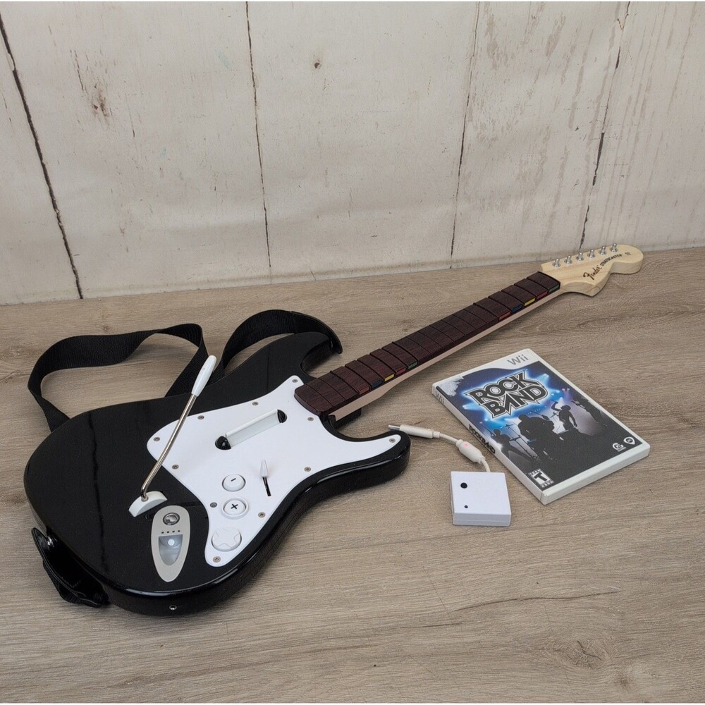Nintendo Wii RockBand With Harmonix Fender Stratocaster Guitar NWGTS2 & Dongle